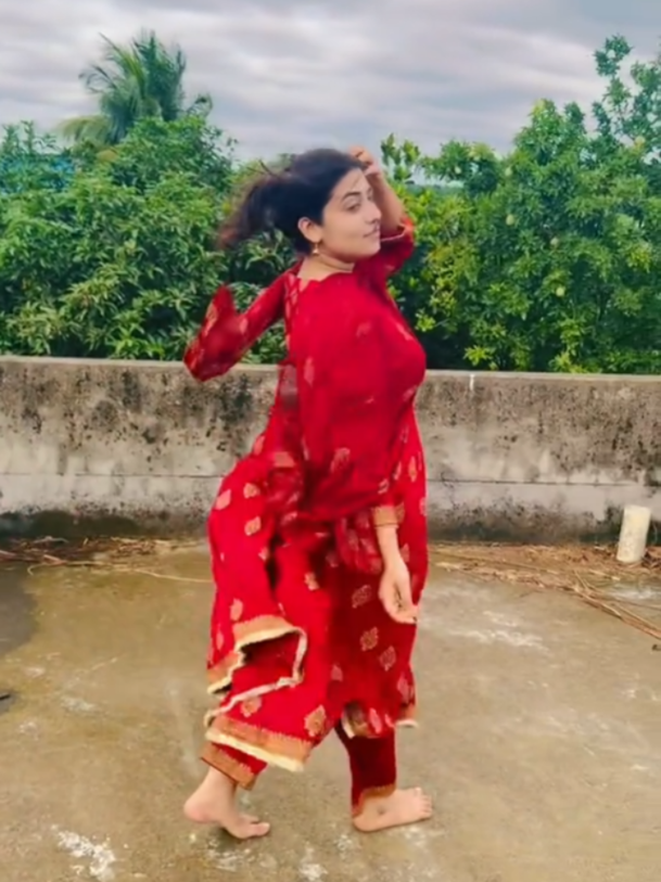 @QueenGirl🌸Anamika