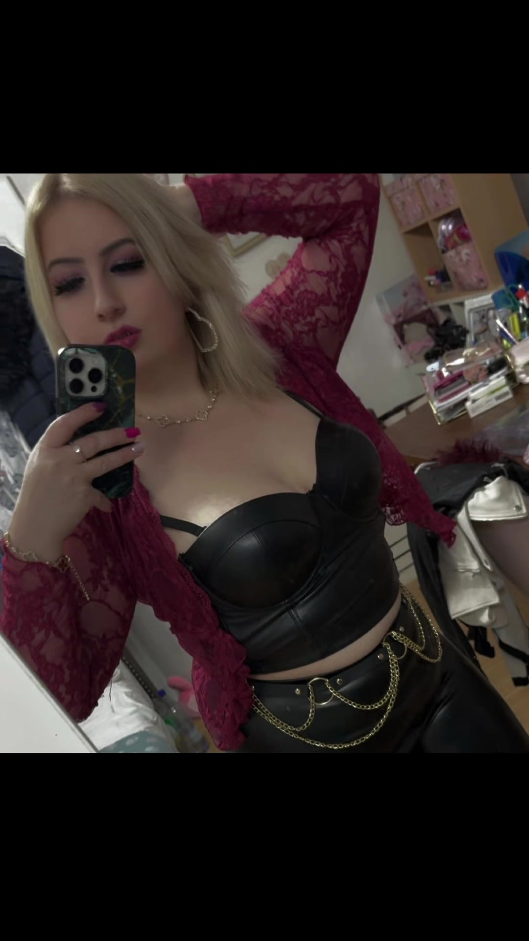 @Carushia