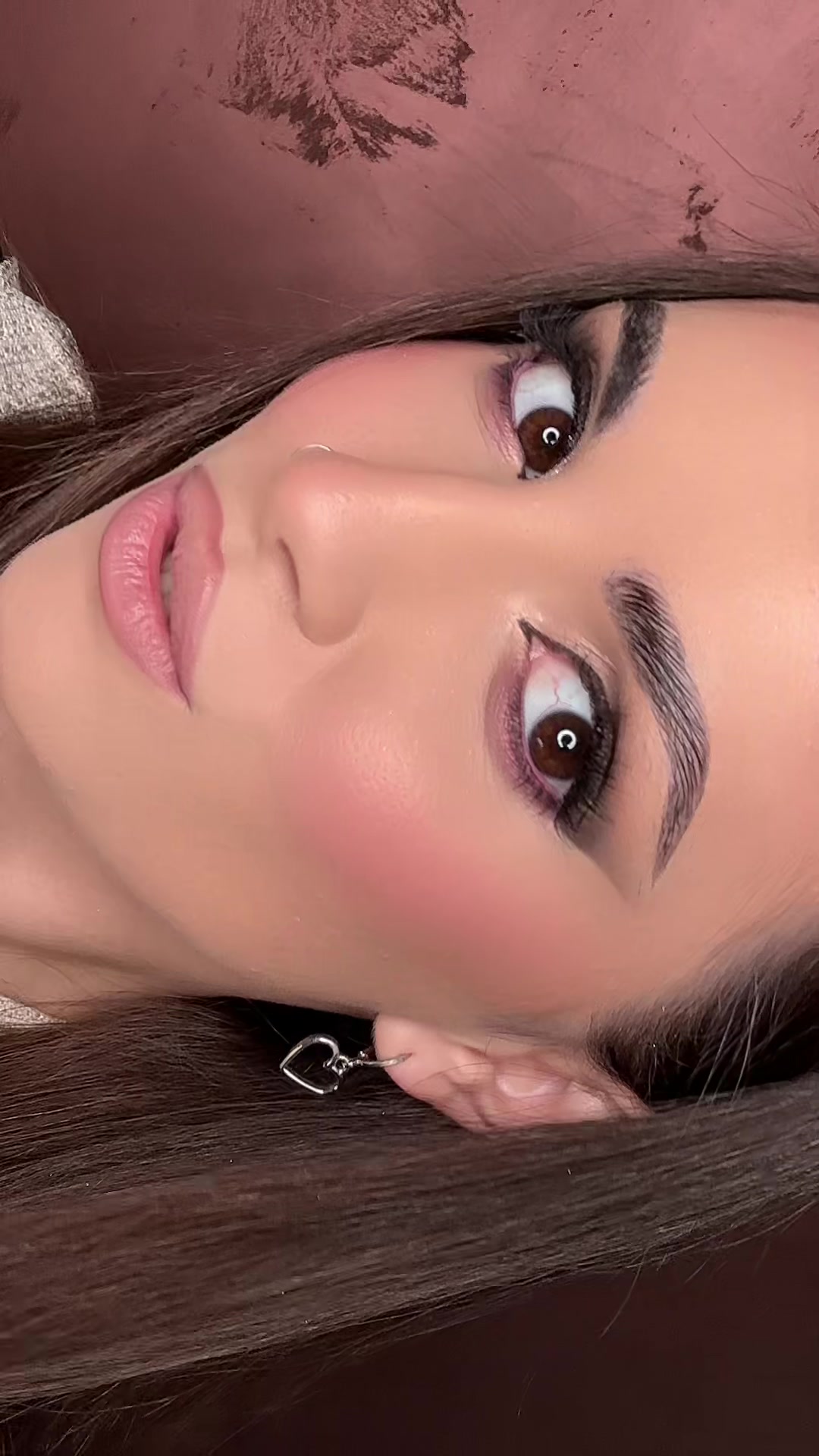 @leonoraaaa1