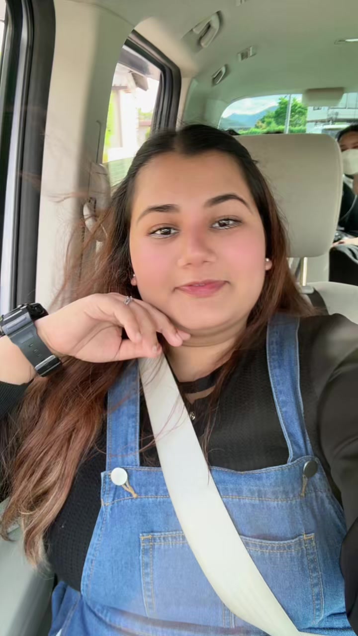 @Aastha Kandel 🖤👀🖤