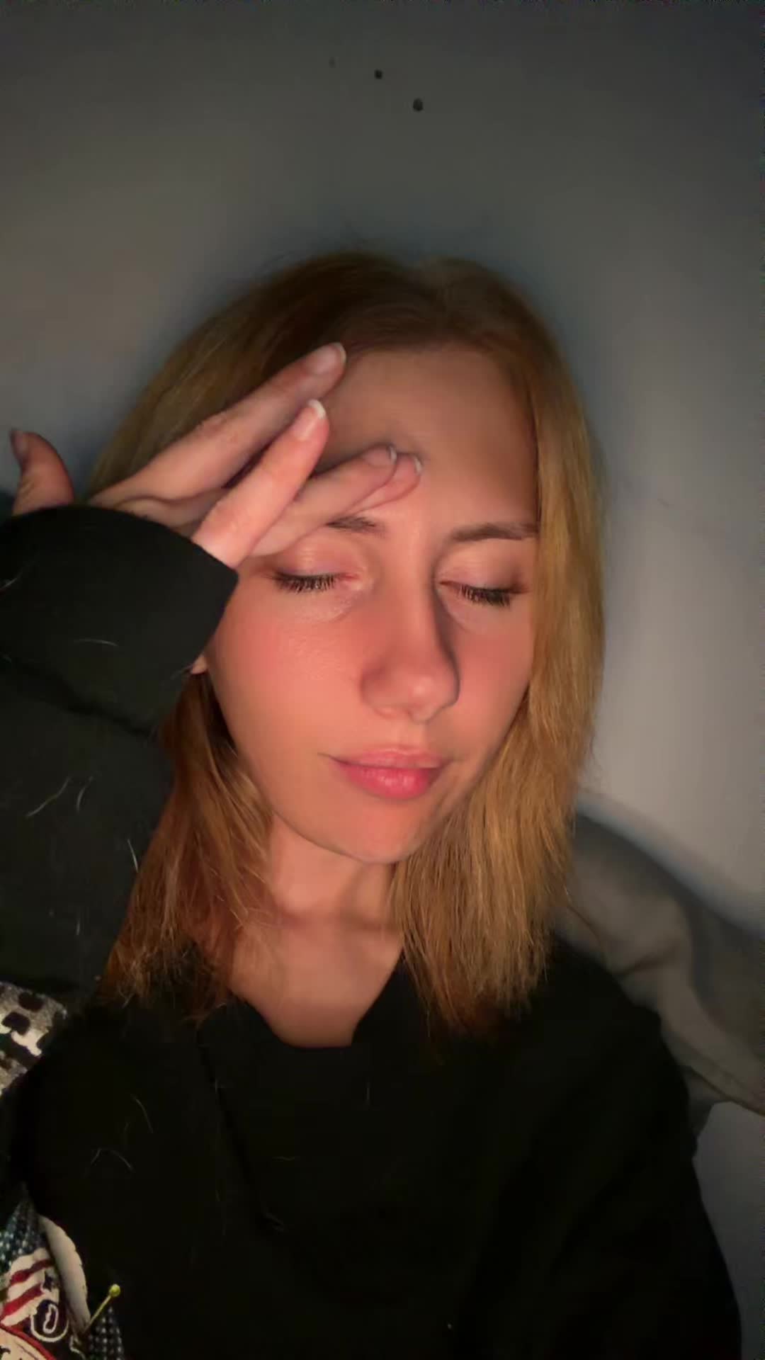 @Bella