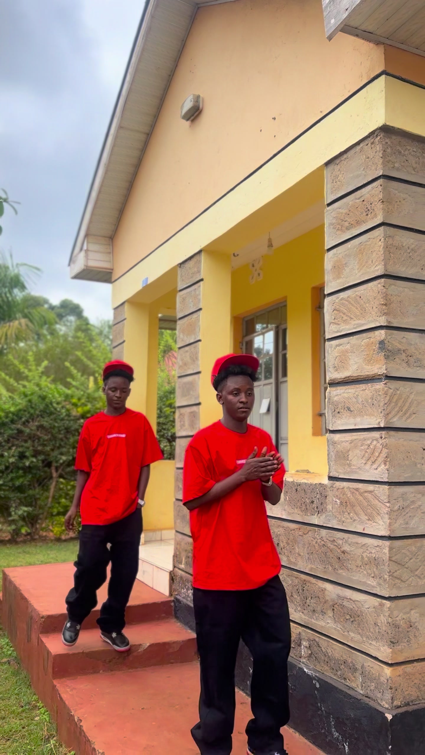 @Twinstars Africana🇰🇪