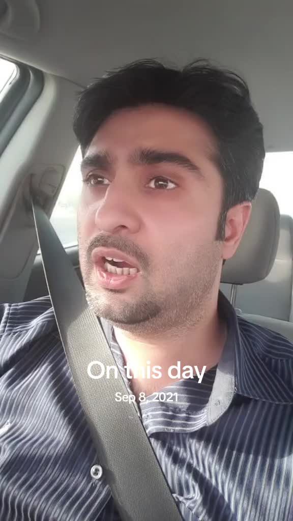 @UJQ