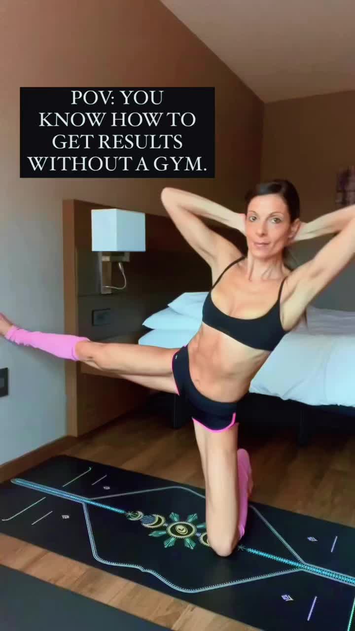 @Lydia Magnoli | Home Workouts