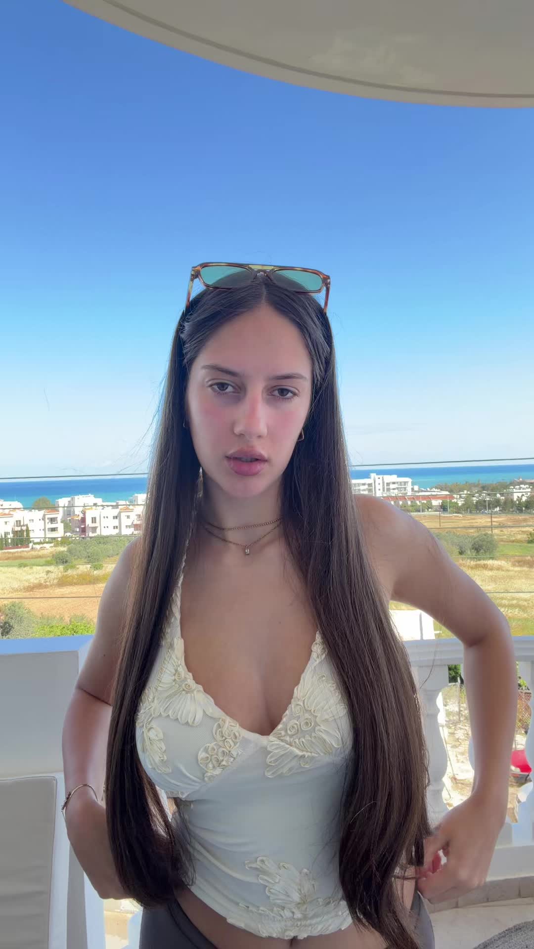 @leni_pntr