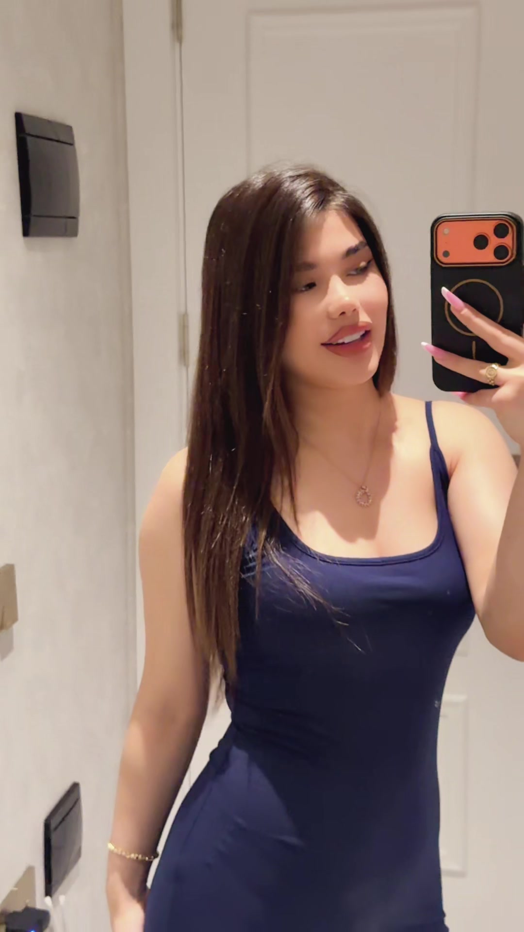 @Nur Seferova
