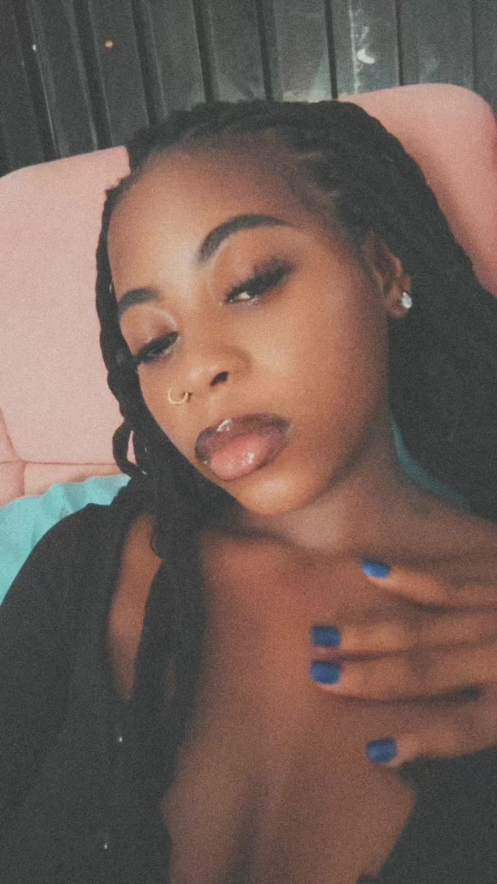 @GEE QUEEN