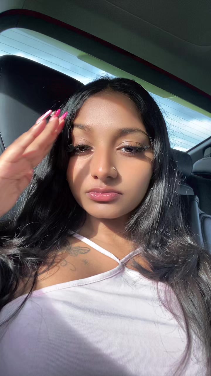 @𝒩𝓎𝒶 🍒