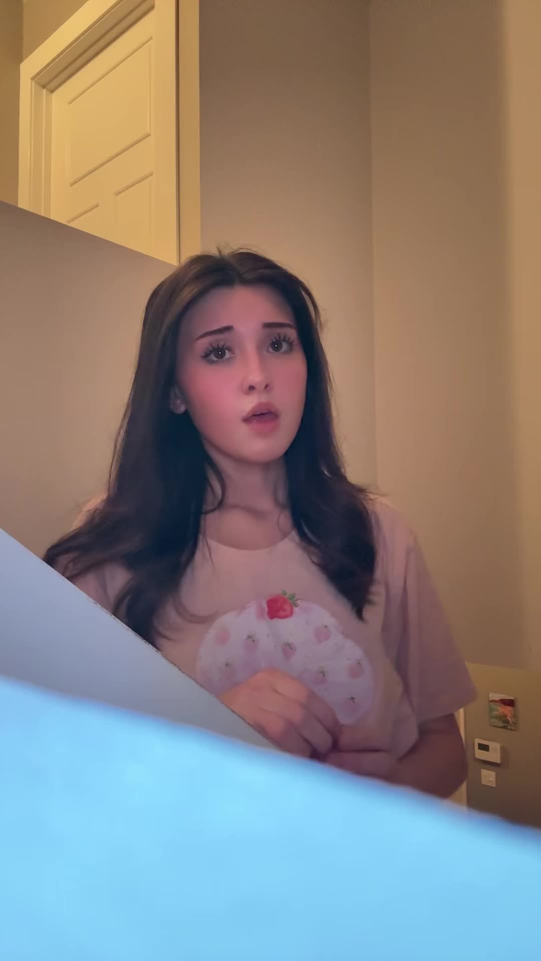 @🎀~ 𝑳𝒊𝒗𝒗𝒚 ~🎀