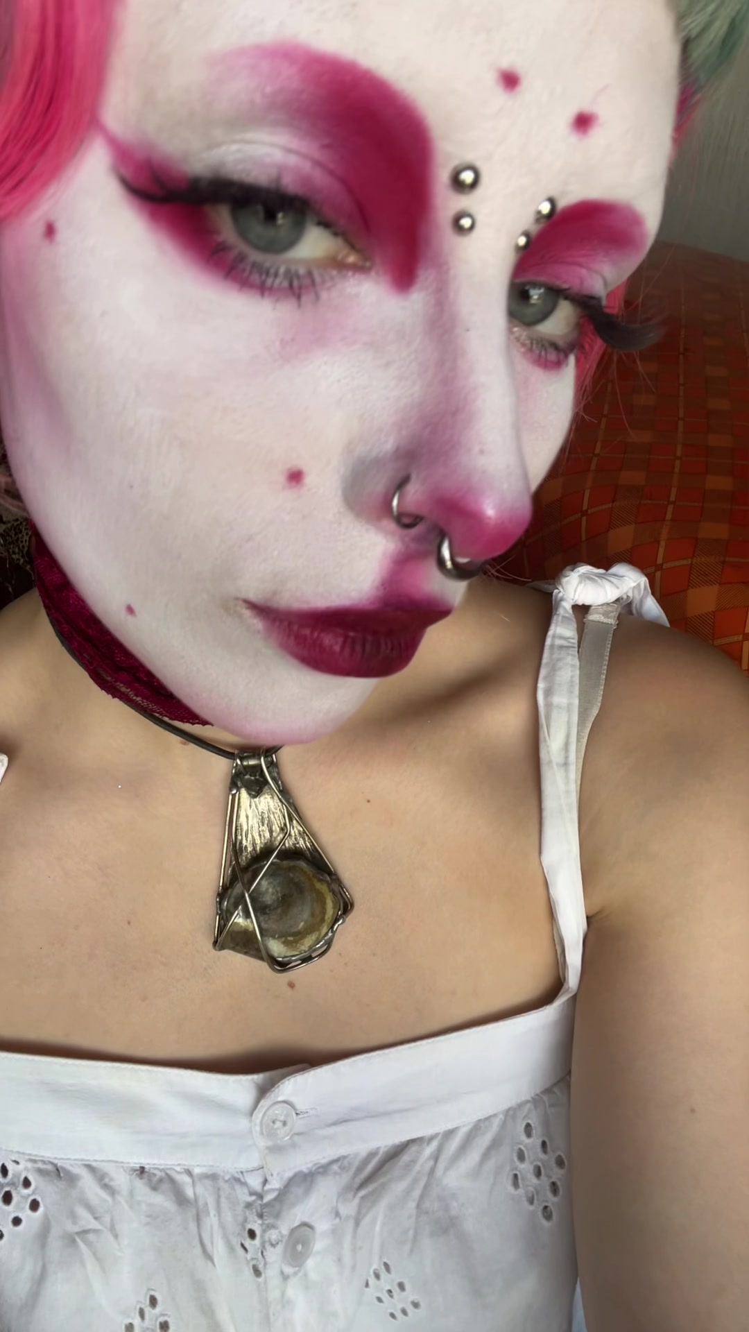 @weirdlywelldressed