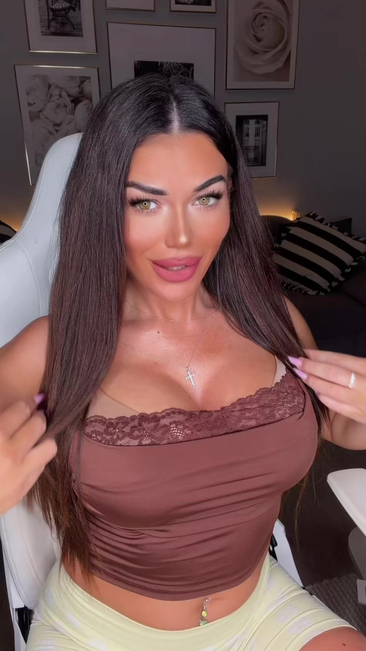 @Valentina