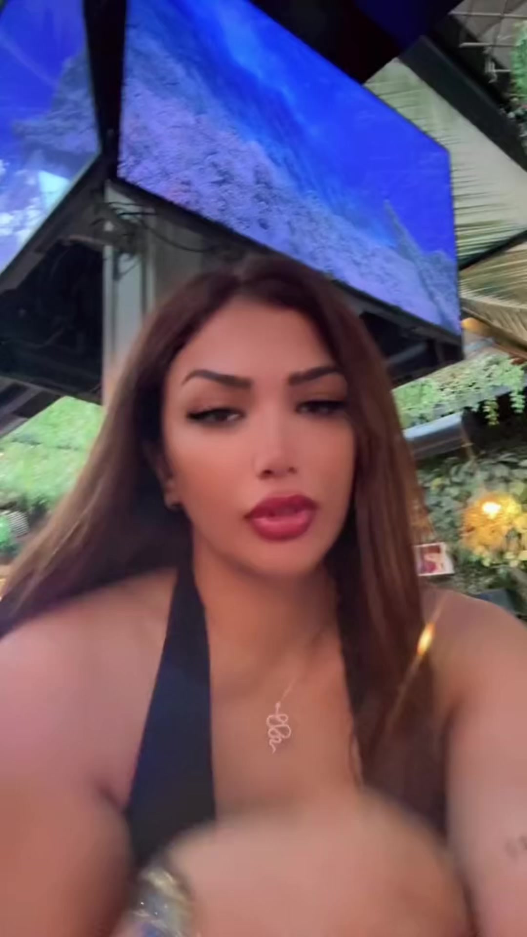 @Mahsa__eyr
