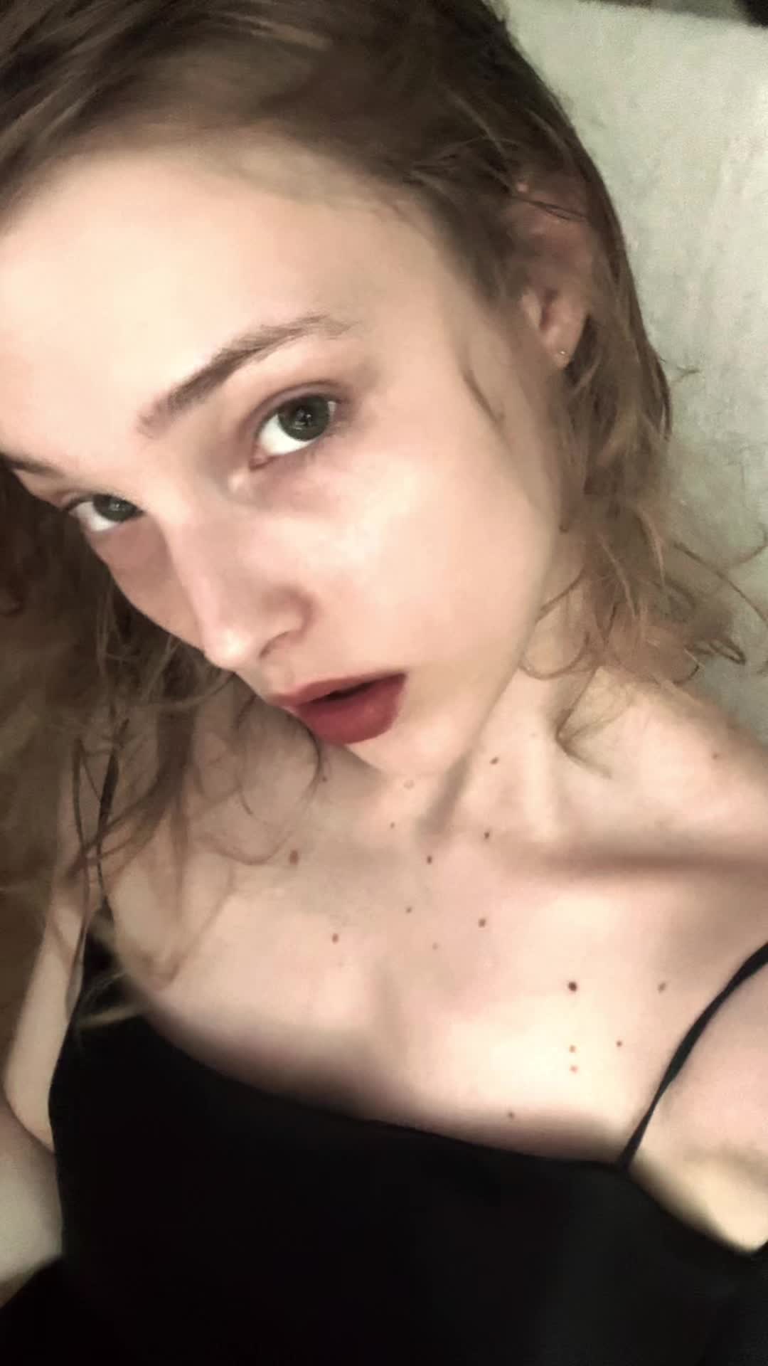 @aelshn