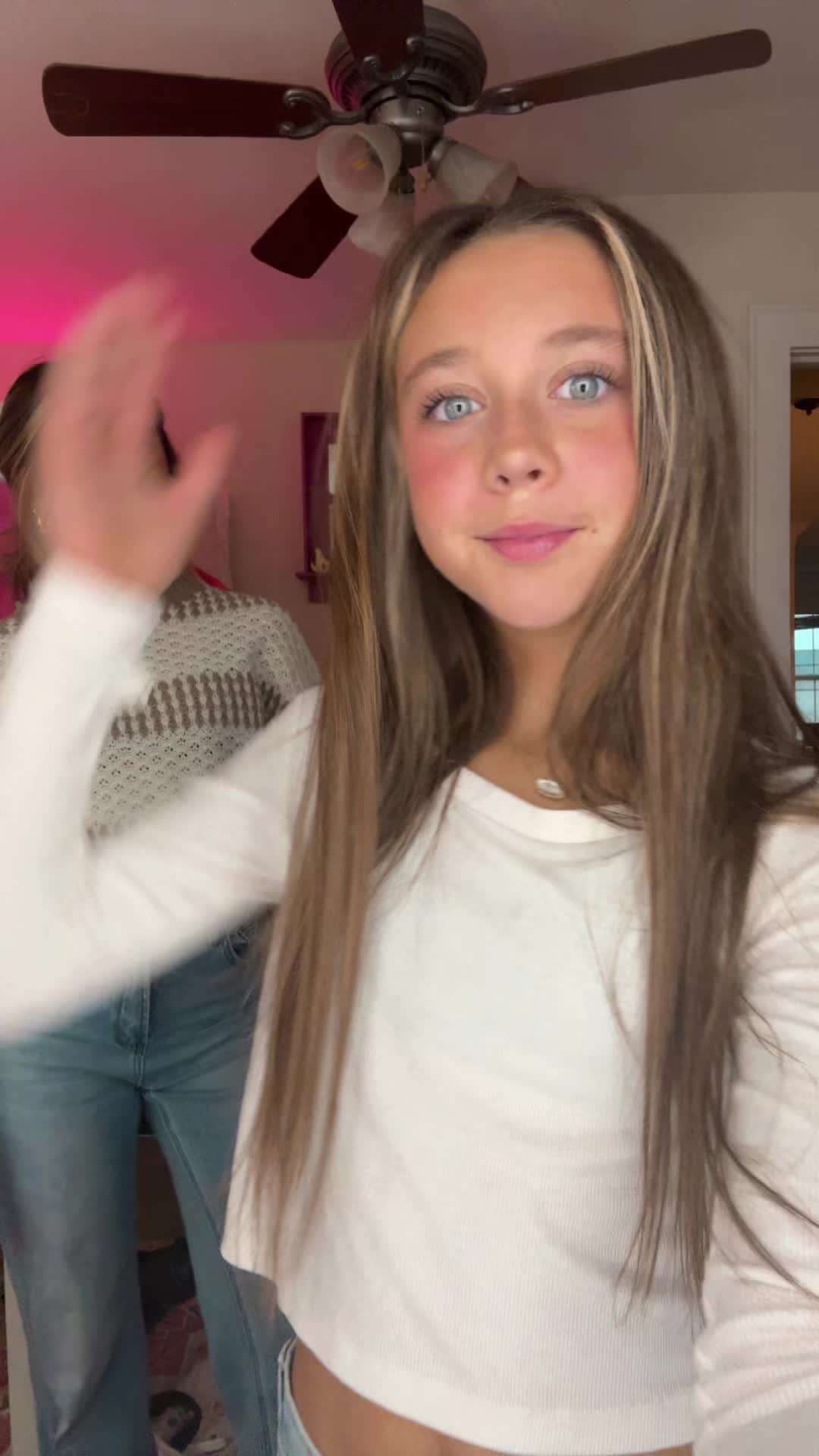 @vadaaa