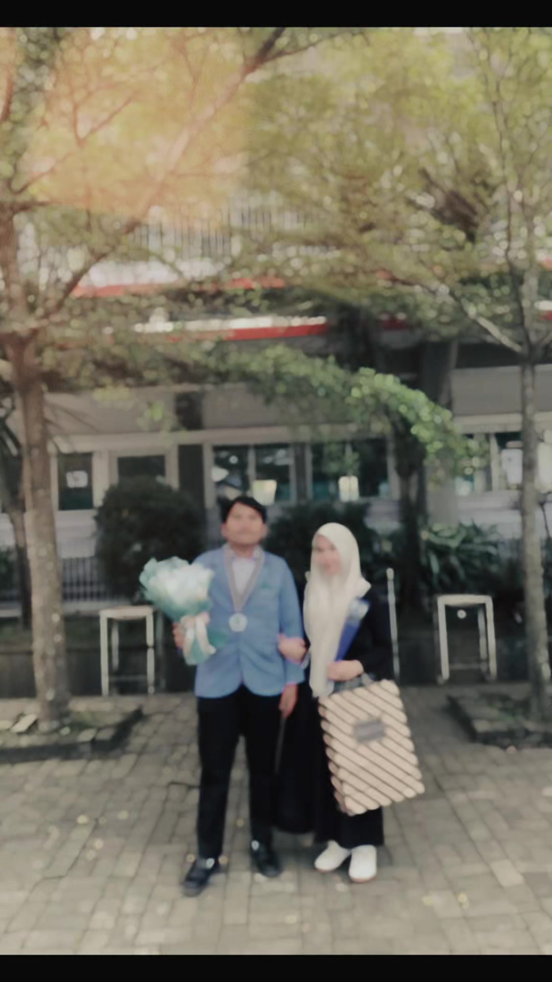 @Tinta Berwarna