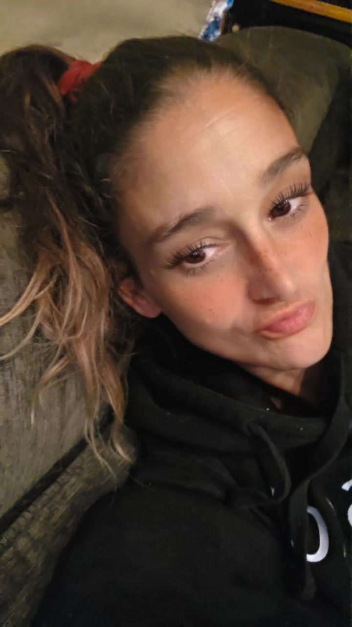 @tchikitaaa
