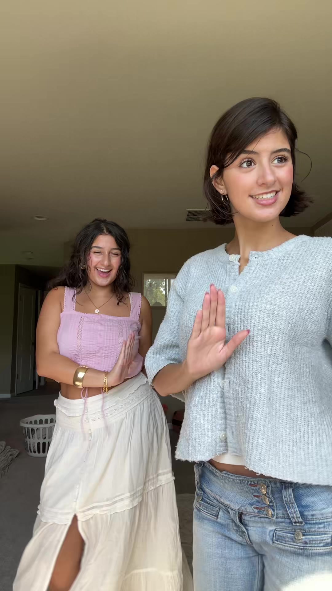 @niveeniemeow