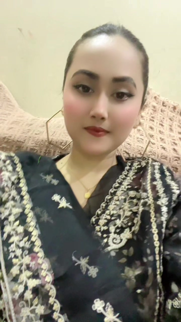 @T S Esha