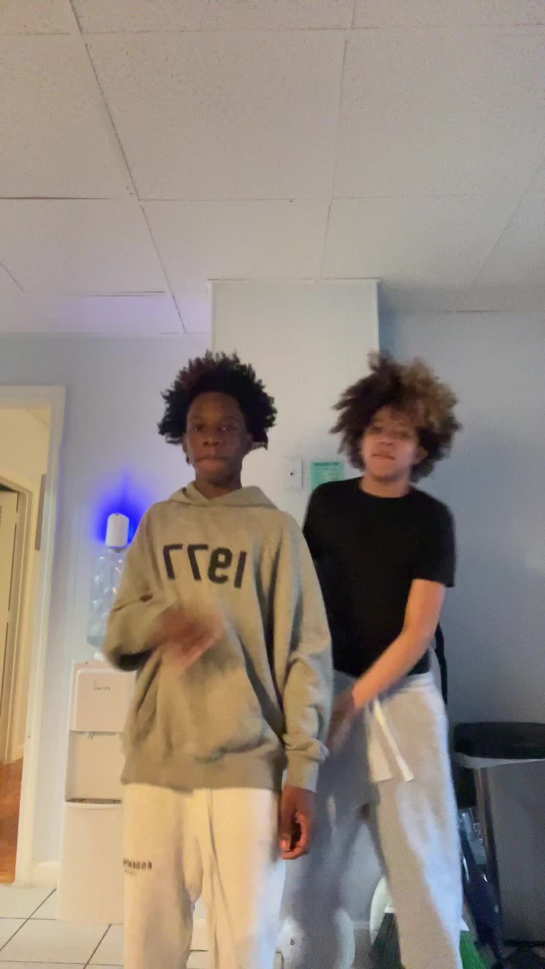 @wyblive