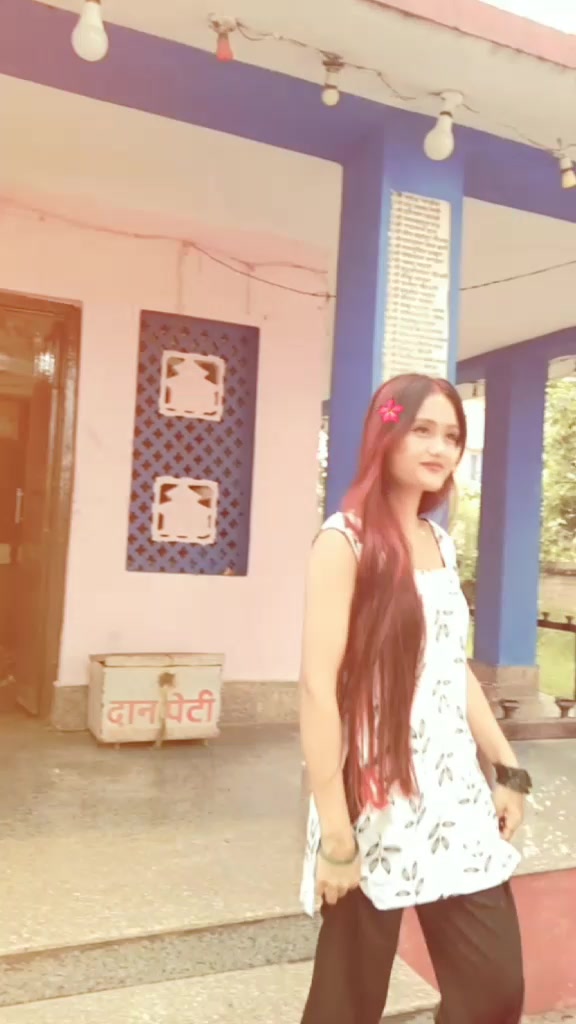 @पुष्पा चौधरी 🕊️