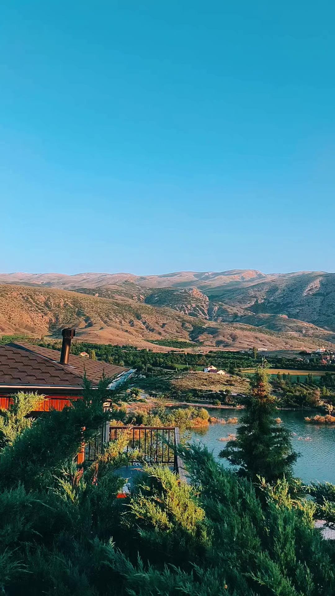 @Bir kelebek 🦋 misali ömrüm