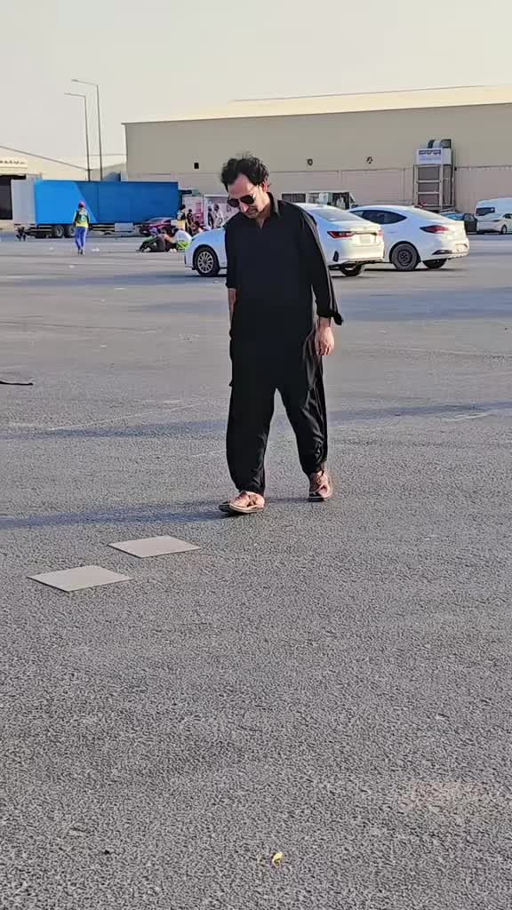 @Zulqarnian Kashmiri