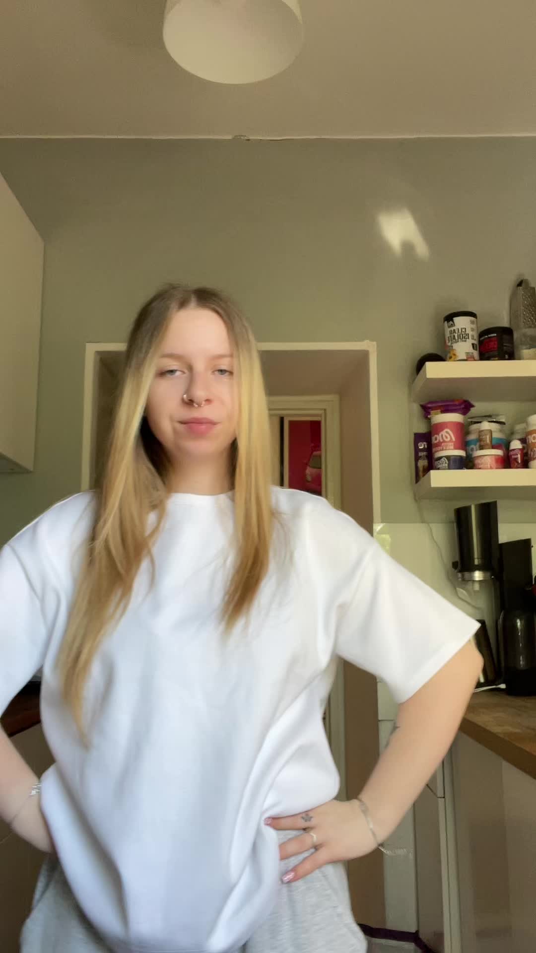 @๐ฃ๐๐๐๐ ๐ ๐๐ค