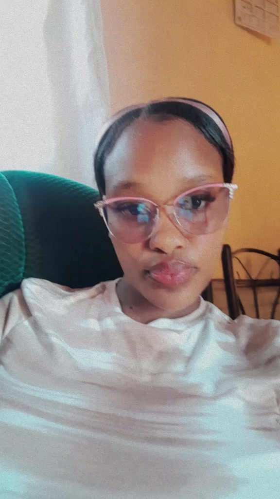 @Tshidi
