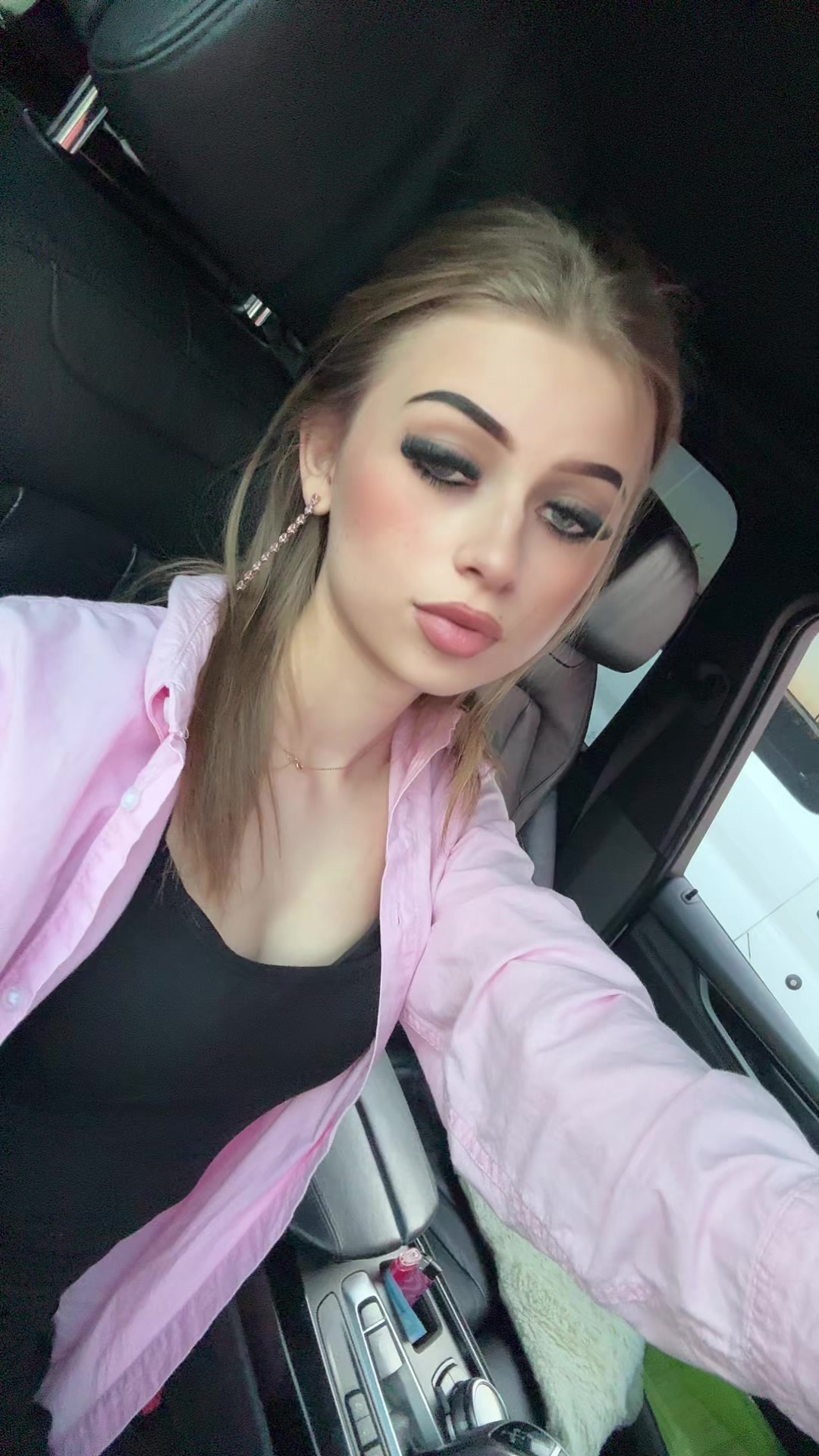 @Lili&agrave;na szem&eacute;lyesen🐆😝