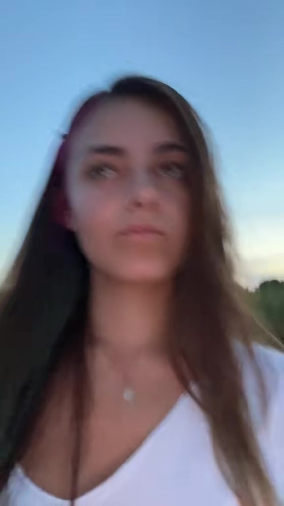 @⃟