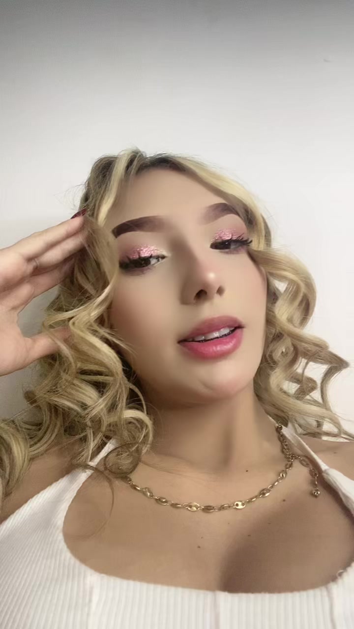 @Andrea Nuñez