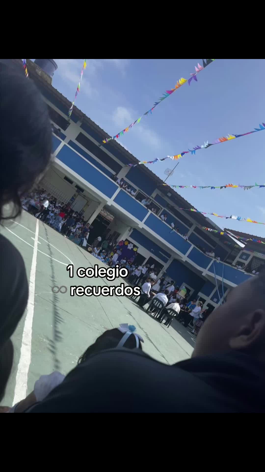 @. 🧔🏽&zwj;♀️الفخذين
