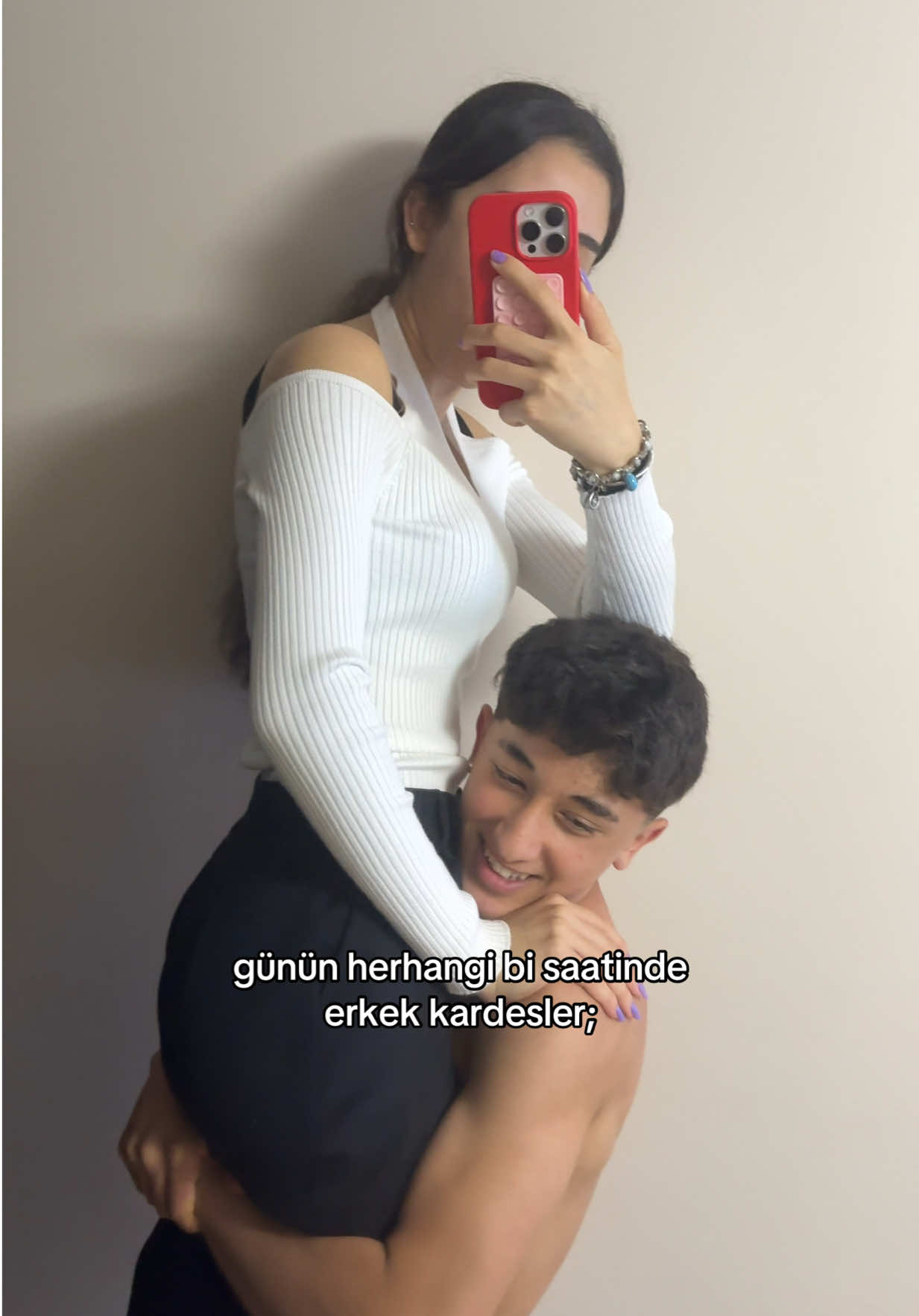 @whoishvn