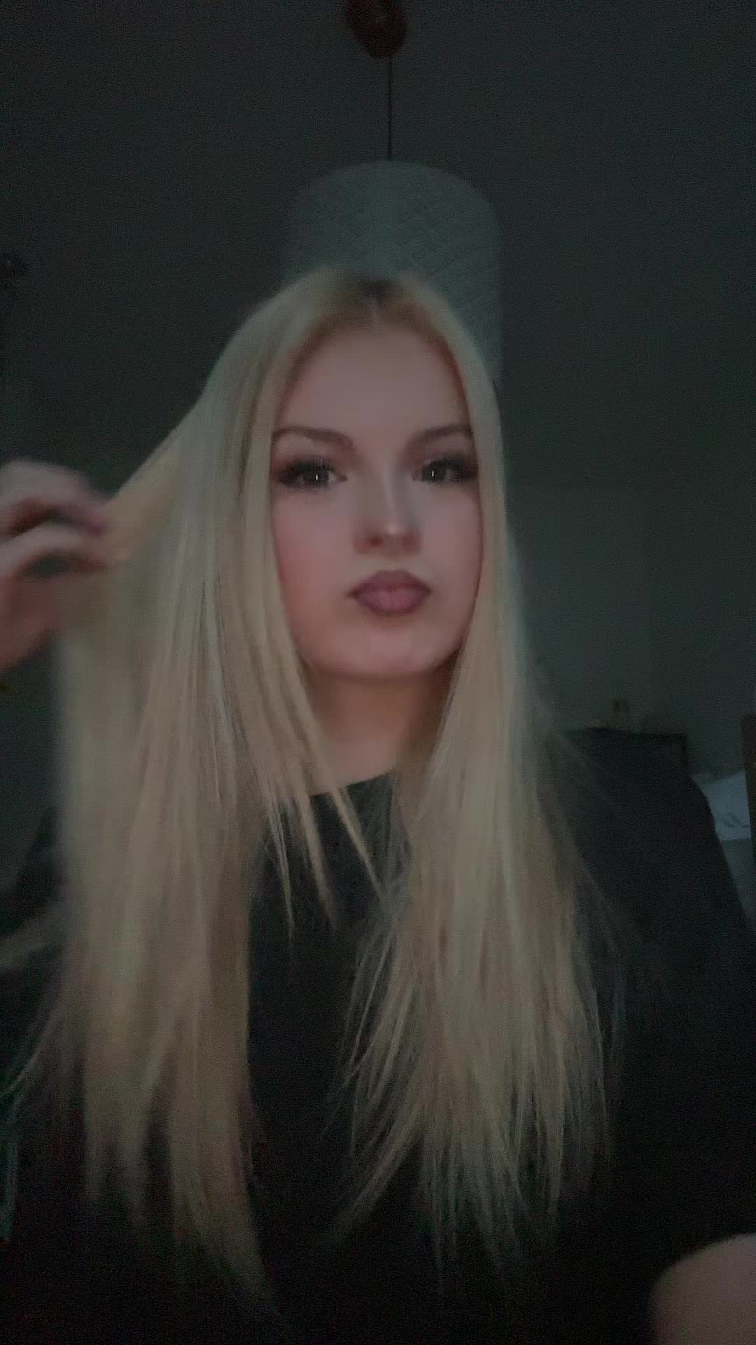@𝙻𝚊𝚛𝚊