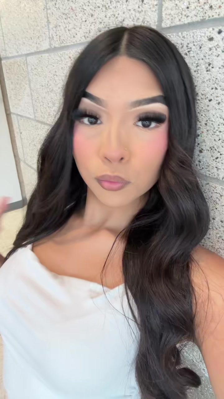 @naomiii
