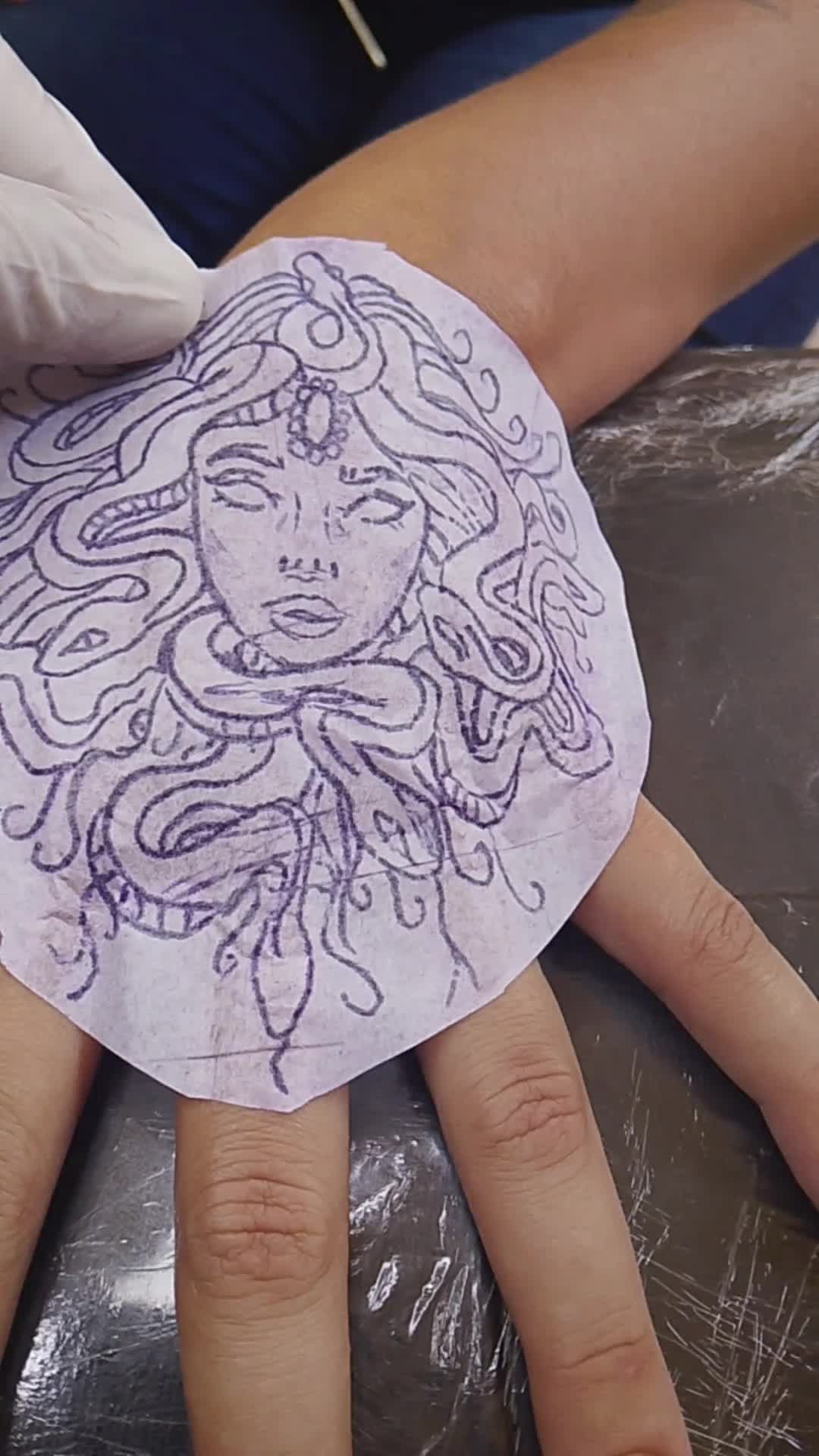 @viny_tattoo_