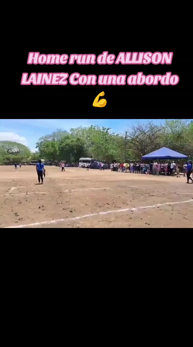 @Las leona's🦁⚽