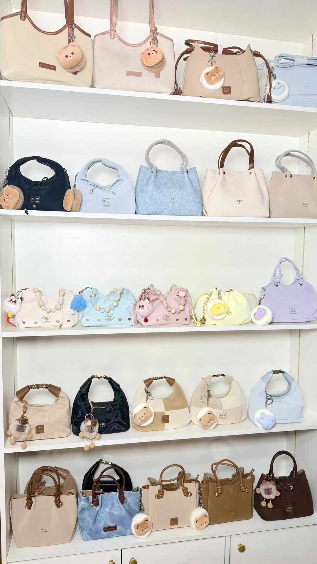 @LINA Collections.mm