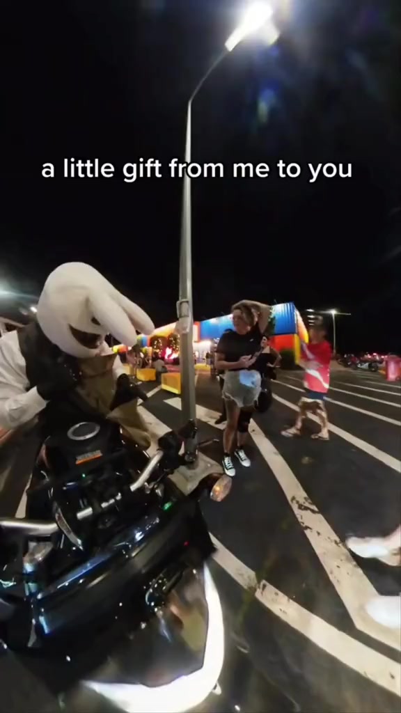 @𝓜𝓻. 𝓟𝓲𝓷𝓮𝓪𝓹𝓹𝓵𝓮