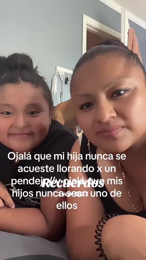 @Marilú Jarama y mis 3 amores😍