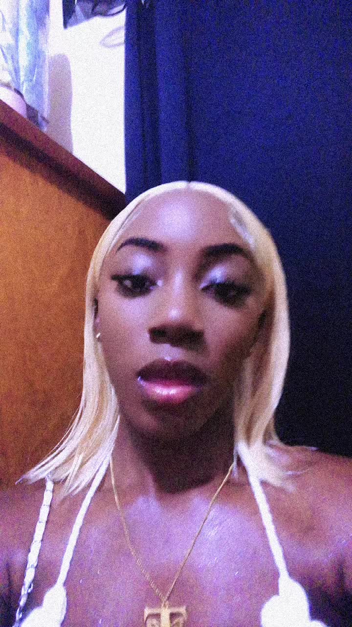 @Trënéšsa Ñ Åmedê