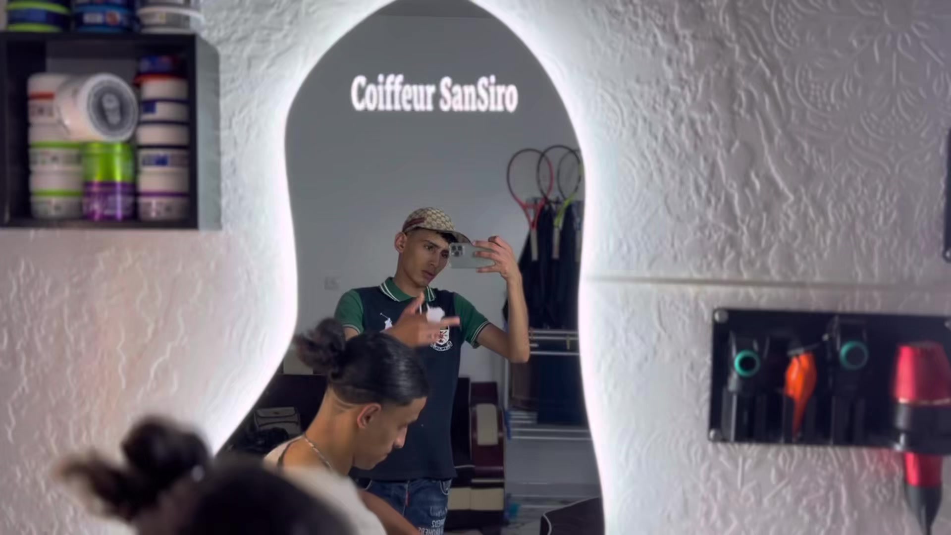 @coiffeur ๐ฎ๐น