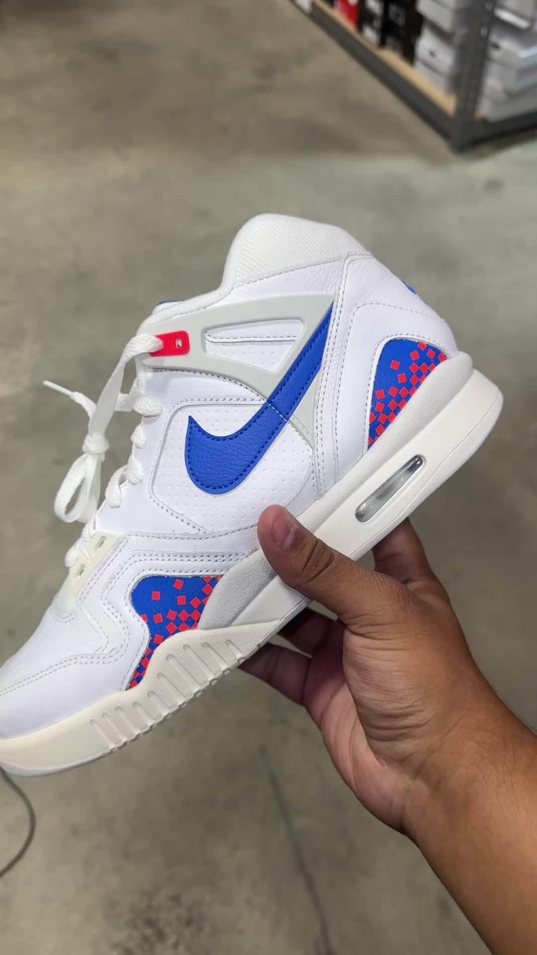 @Trending Sneakers