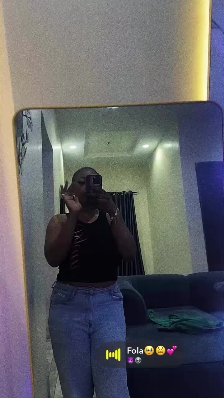 @😌😒