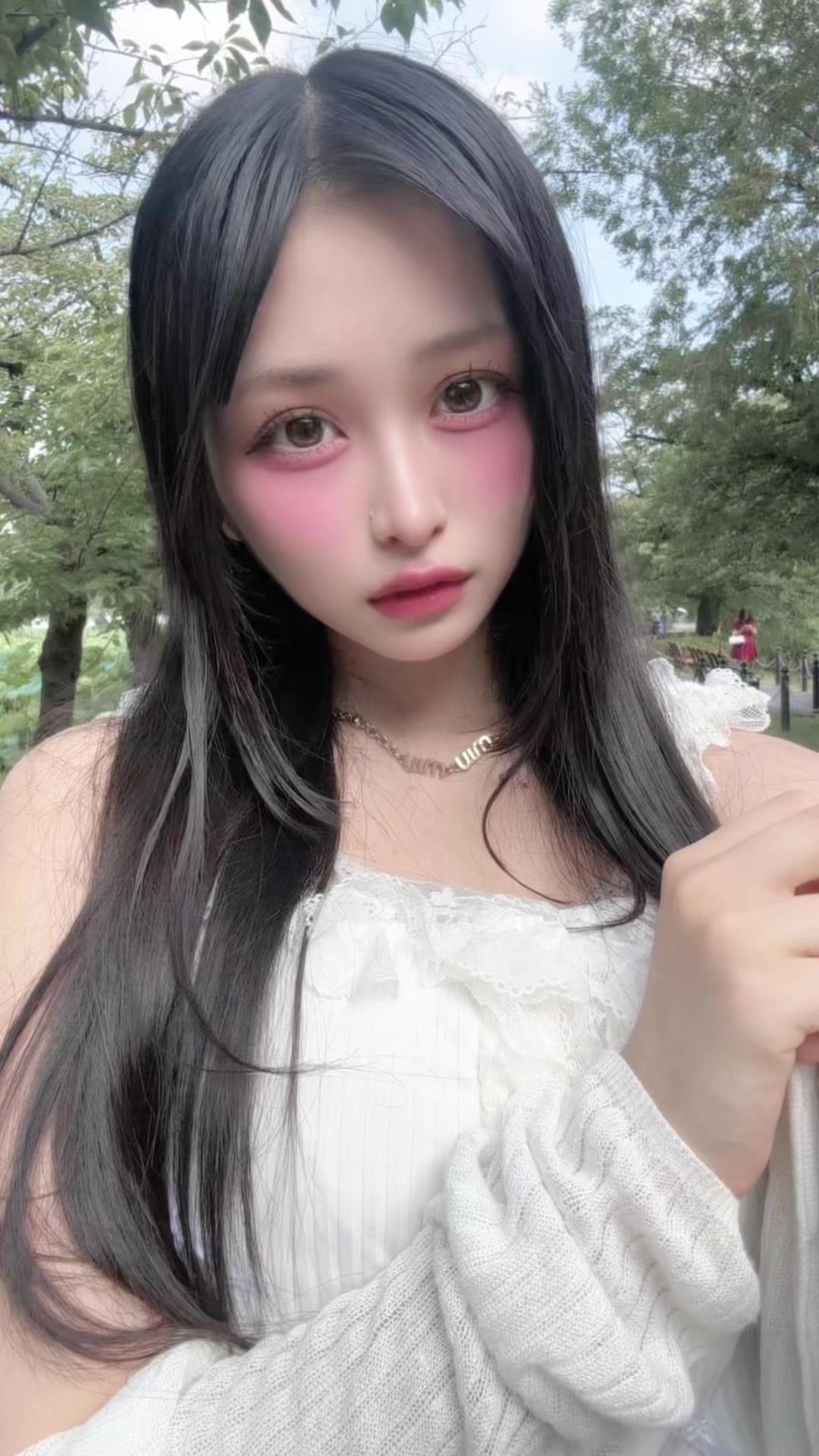 @澪織にいな