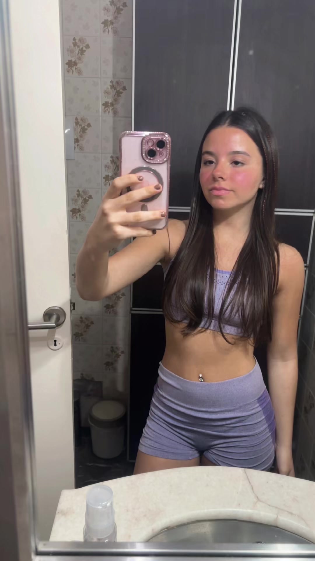 @abruu