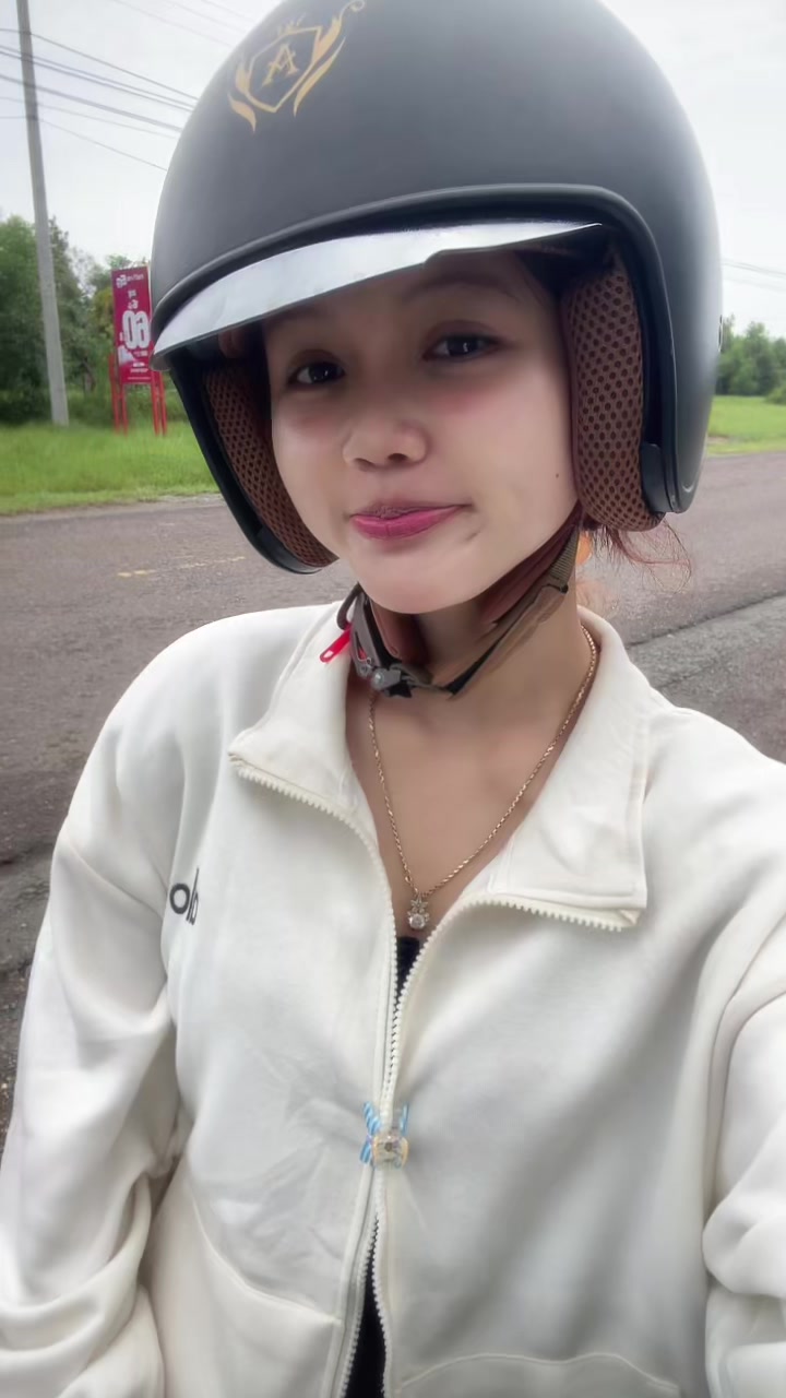@Ly na