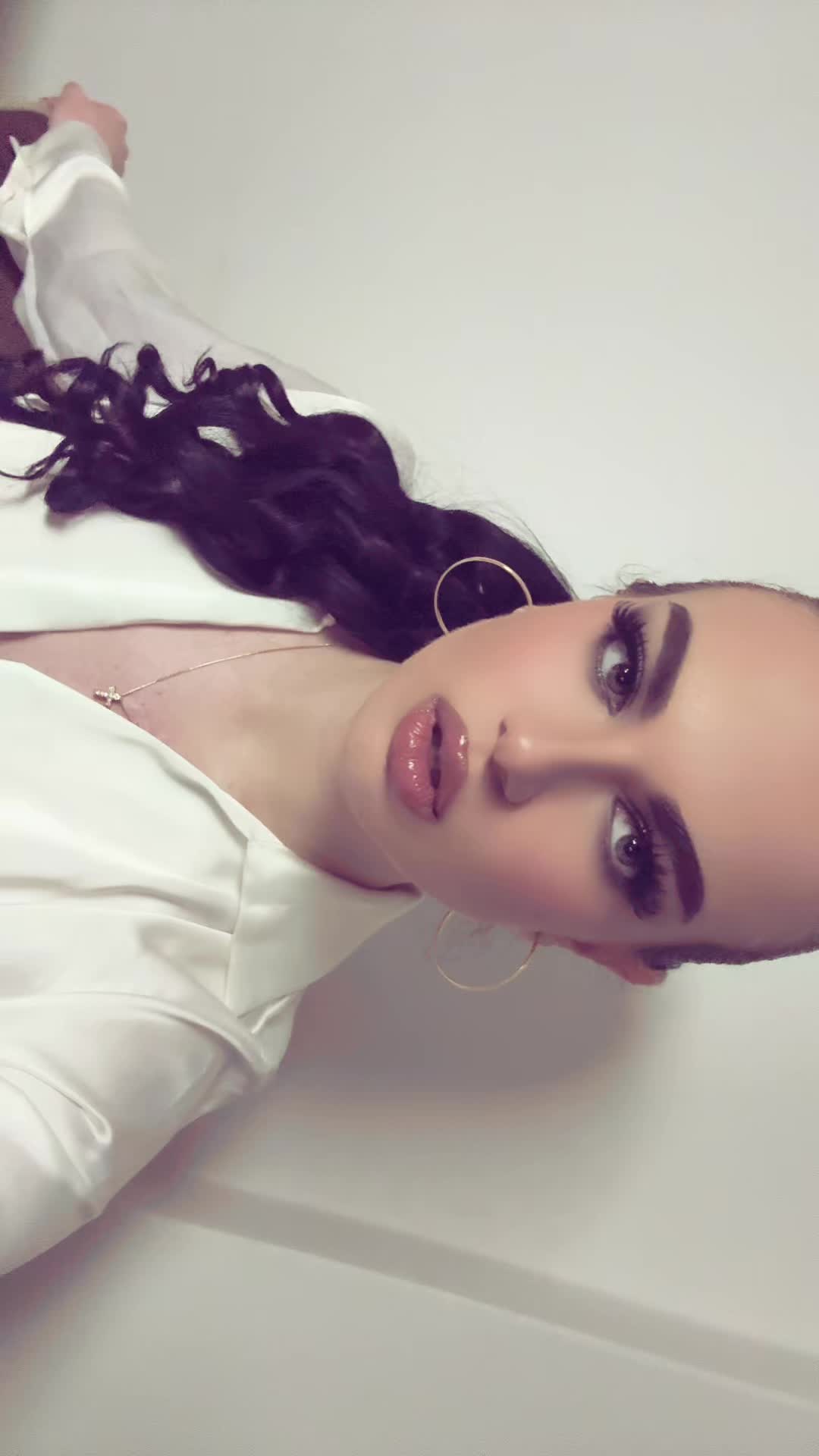 @Sara Petrov