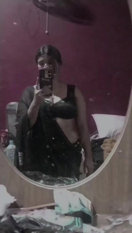 @Bhojpuri Queen 👑