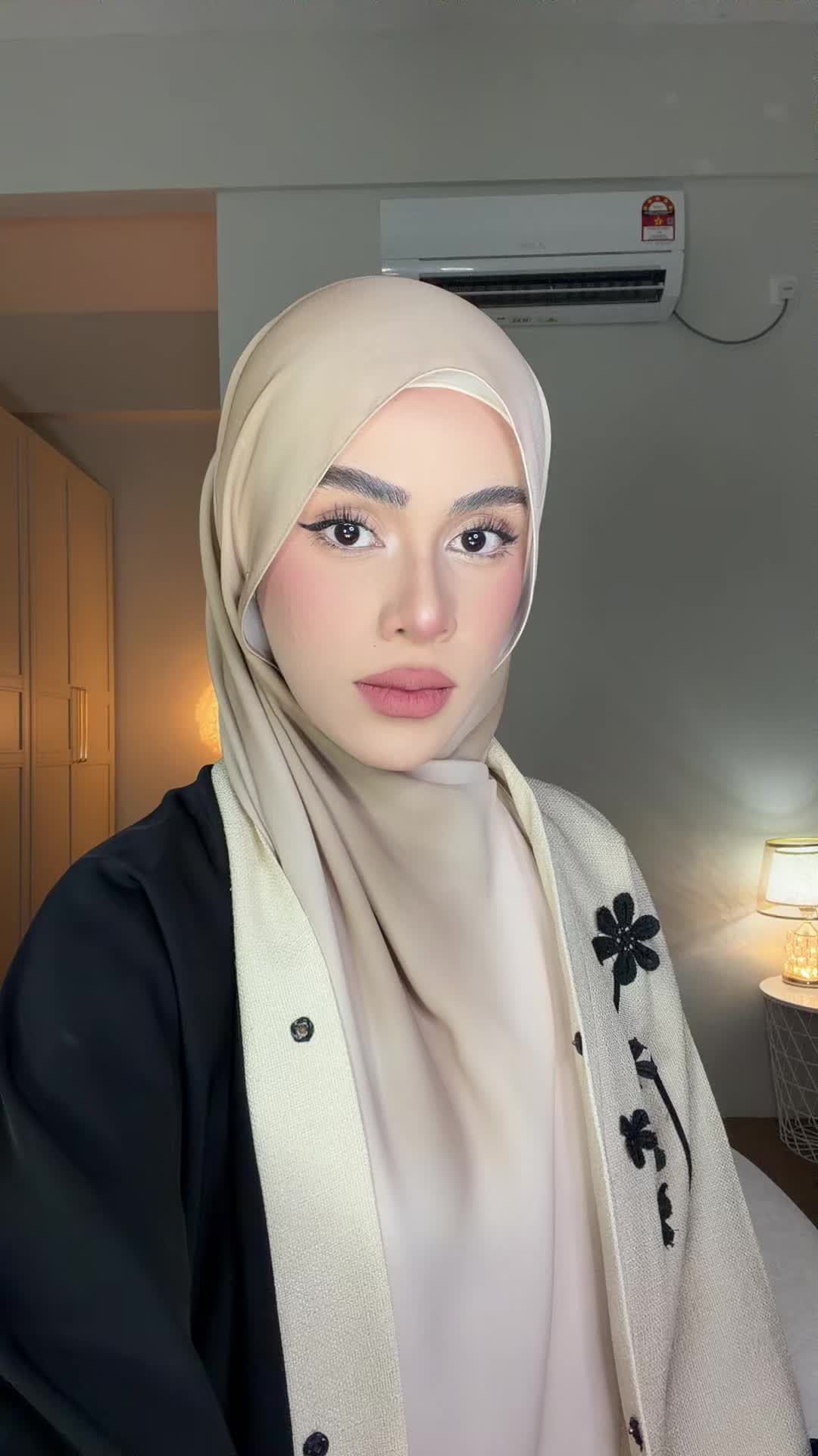 @Jieha_iqbal
